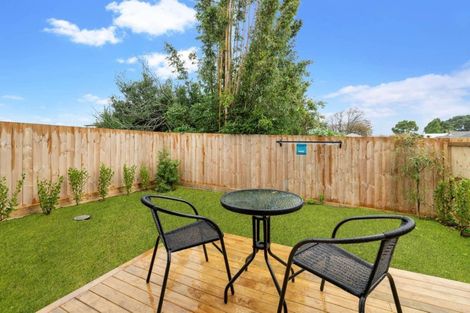 Photo of property in 2/15 Oakland Avenue, Papatoetoe, Auckland, 2025