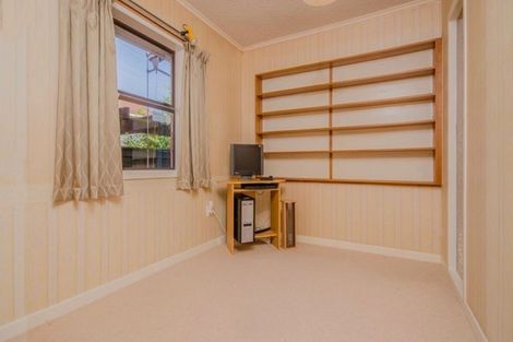 Photo of property in 42 Rogan Street, Mount Roskill, Auckland, 1041