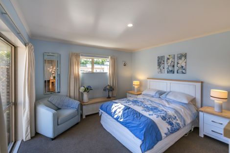 Photo of property in 21b Pine Avenue, New Brighton, Christchurch, 8061