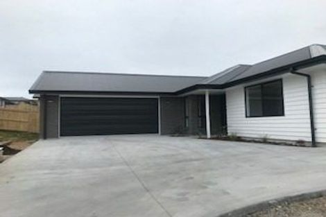 Photo of property in 13 Anglers Way, Omokoroa, 3114