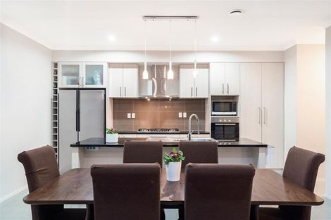 Photo of property in 1 Conti Drive, Flat Bush, Auckland, 2019