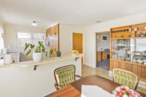 Photo of property in 90 Lethbridge Street, Feilding, 4702