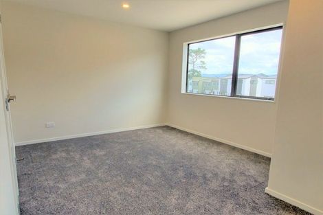Photo of property in 16d Kaimai Avenue, Massey, Auckland, 0614
