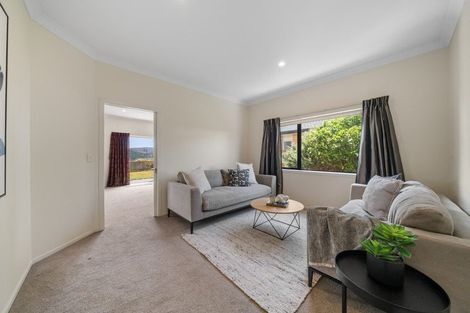 Photo of property in 12 Saint Vincent Terrace, Grenada Village, Wellington, 6037