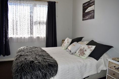 Photo of property in 17 Peel Street, Westport, 7825