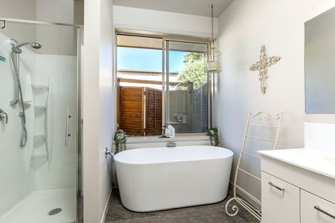 Photo of property in 4a Vickerman Street, Grovetown, Blenheim, 7202