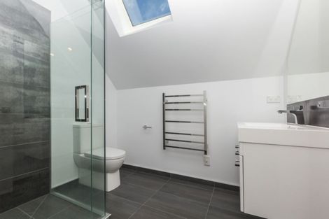 Photo of property in 4/237 Armagh Street, Christchurch Central, Christchurch, 8011