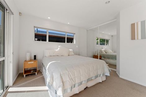 Photo of property in 28 Success Court, Omaha, 0986