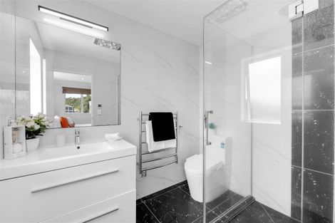 Photo of property in 20 Moville Drive, Flat Bush, Auckland, 2019