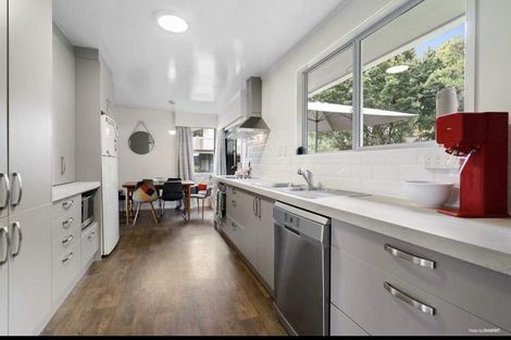 Photo of property in 14 Opal Avenue, Pakuranga, Auckland, 2010