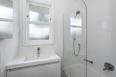 Photo of property in 7 Gerrand Place, Chedworth, Hamilton, 3210