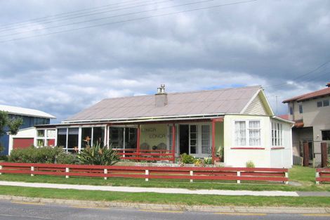 Photo of property in 519 Beach Road, Whangamata, 3620