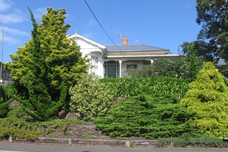 Photo of property in 19 Lake Road, Devonport, Auckland, 0624