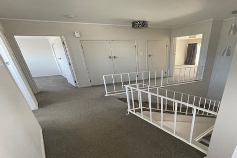 Photo of property in 2/100 Titirangi Road, New Lynn, Auckland, 0600