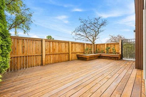 Photo of property in 132 Edgeware Road, St Albans, Christchurch, 8014