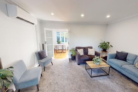 Photo of property in 15 Dorset Crescent, Hokowhitu, Palmerston North, 4410