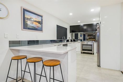 Photo of property in 94 Voyager Drive, Gulf Harbour, Whangaparaoa, 0930