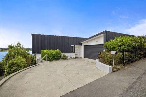 Photo of property in 43 Saint Andrews Hill Road, Mount Pleasant, Christchurch, 8081