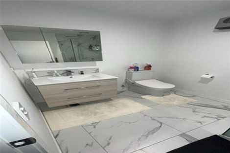 Photo of property in 86b Vodanovich Road, Te Atatu South, Auckland, 0610