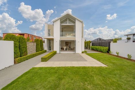 Photo of property in 72 Wai-iti Terrace, Bryndwr, Christchurch, 8052