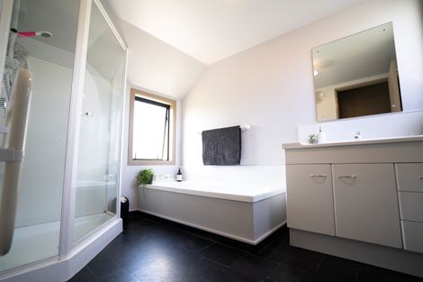 Photo of property in 5 Raeburn Avenue, Otatara, Invercargill, 9879