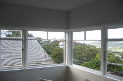 Photo of property in 57 Mills Road, Brooklyn, Wellington, 6021