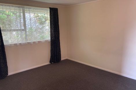 Photo of property in 35a Edgecombe Street, Newlands, Wellington, 6037