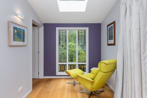 Photo of property in 46 Cornwall Road, Lyttelton, 8082