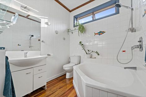Photo of property in 11 Himikera Avenue, Avondale, Auckland, 1026