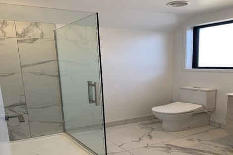 Photo of property in 2/97 Whites Line East, Waiwhetu, Lower Hutt, 5010