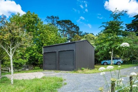 Photo of property in 87 Tawa Road, Kumeu, 0891