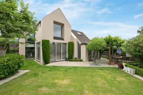 Photo of property in 6 Chateau Drive, Burnside, Christchurch, 8053