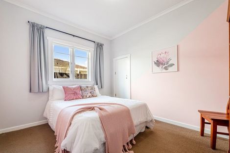 Photo of property in 4 Alice Street, Riverhead, 0820