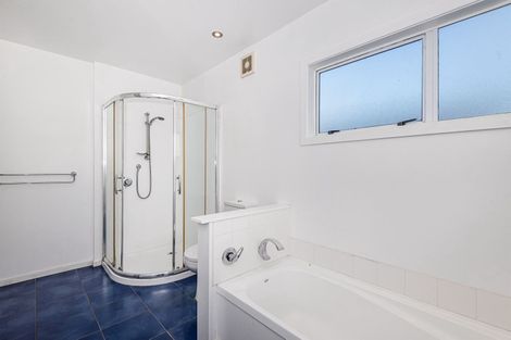 Photo of property in 2/288 Rangatira Road, Beach Haven, Auckland, 0626