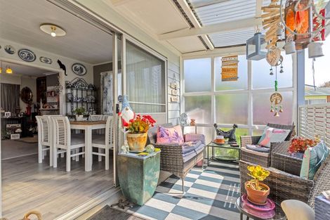 Photo of property in 34 Fergusson Street, Solway, Masterton, 5810