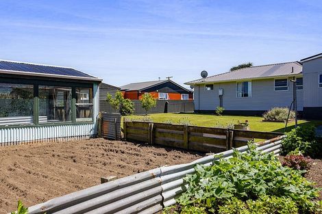 Photo of property in 74 Riemenschneider Street, Manaia, 4612