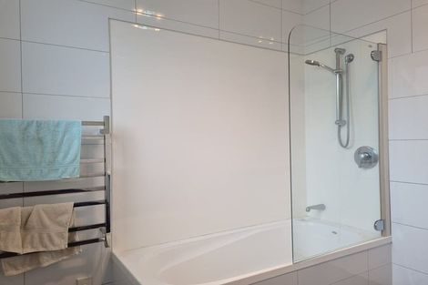 Photo of property in 32 Gaine Street, New Plymouth, 4310