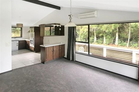 Photo of property in 14 Chenery Road, Red Beach, 0932