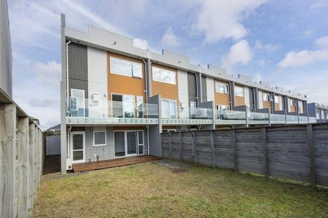 Photo of property in 101 Bordeaux Parade, Te Atatu South, Auckland, 0610