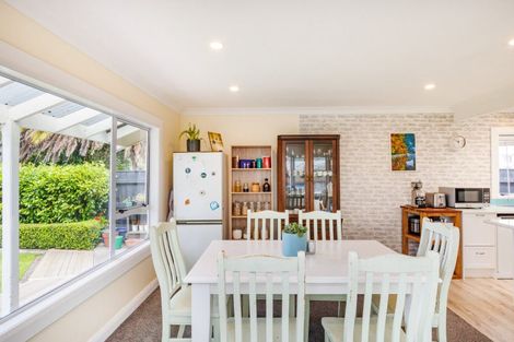 Photo of property in 442 College Street, Hokowhitu, Palmerston North, 4410