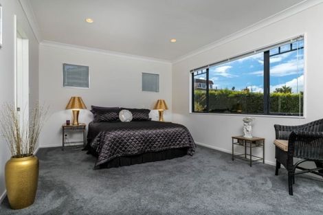 Photo of property in 1/3 Auld Street, Torbay, Auckland, 0630