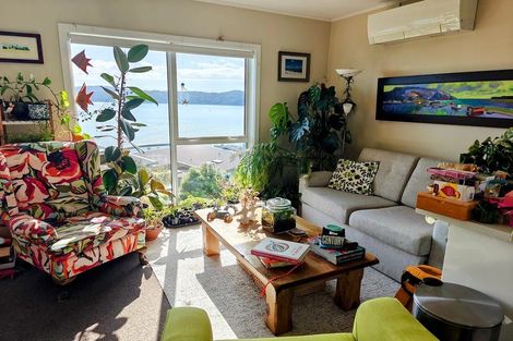 Photo of property in 8d Nikau Road, Point Howard, Lower Hutt, 5013