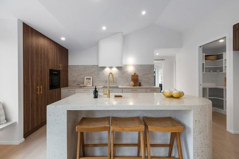 Photo of property in 2 Baker Estate Lane, Halswell, Christchurch, 8025