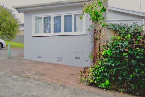 Photo of property in 692 Beach Road, Browns Bay, Auckland, 0630