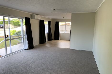 Photo of property in 43 Arthur Crescent, Hilltop, Taupo, 3330