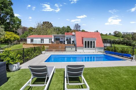 Photo of property in 66 Sandstone Road, Whitford, Manurewa, 2576