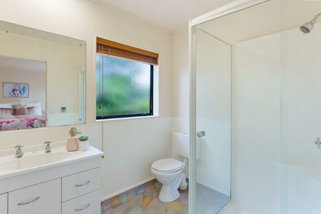 Photo of property in 10 Tararua Crescent, Otaki, 5512