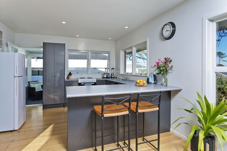 Photo of property in 1/27 Walter Street, Hauraki, Auckland, 0622