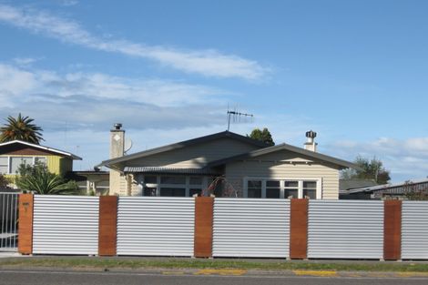 Photo of property in 9 Taradale Road, Marewa, Napier, 4110