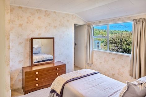 Photo of property in 48 Eskdale Road, Papakowhai, Porirua, 5024